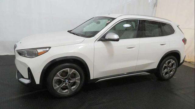 Photo of 2024 Alpine White BMW X1