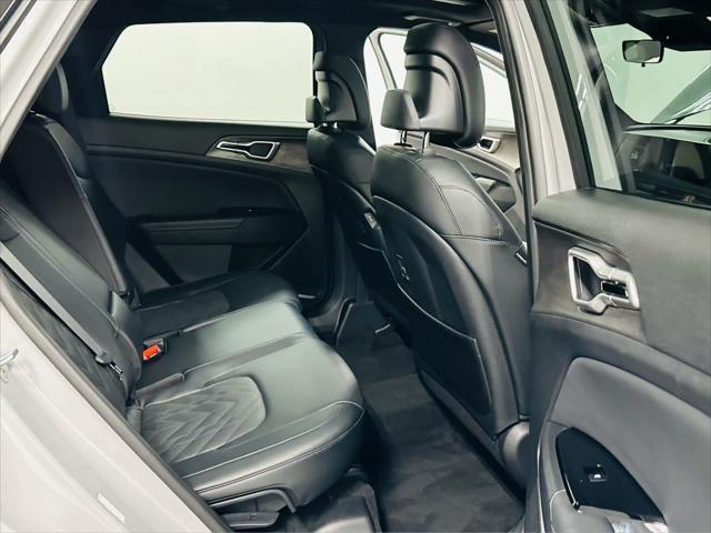 Photo of 2023 Wolf Gray Kia Sportage