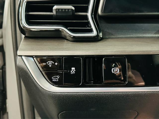 Photo of 2023 Wolf Gray Kia Sportage
