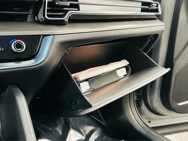 Photo of 2023 Wolf Gray Kia Sportage