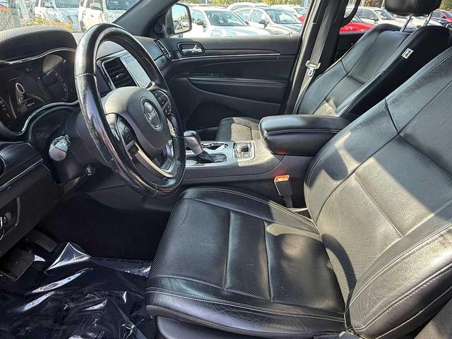 Photo of 2021 Slate Blue Pearlcoat Jeep Grand Cherokee