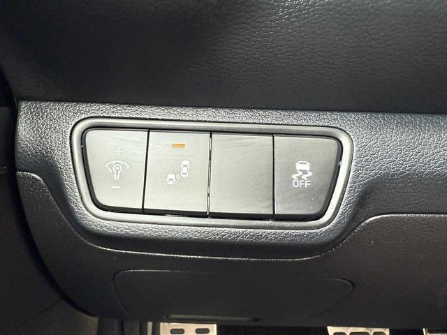 Photo of 2022 Snow White Pearl Kia Forte