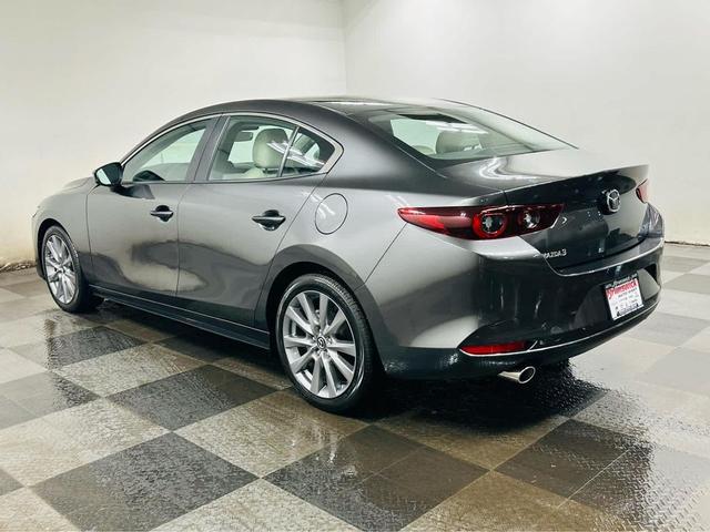 Photo of 2025 Machine Gray Metallic Mazda Mazda3