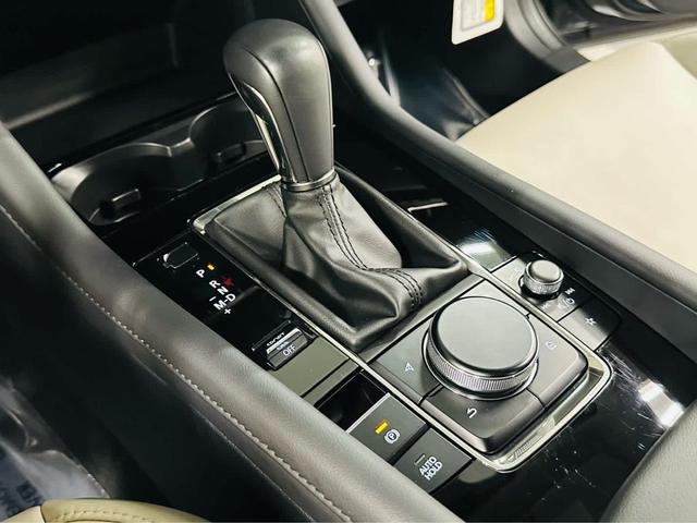 Photo of 2025 Machine Gray Metallic Mazda Mazda3