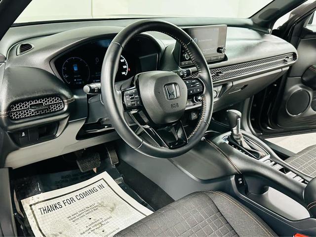 Photo of 2025 Crystal Black Pearl Honda HR-V