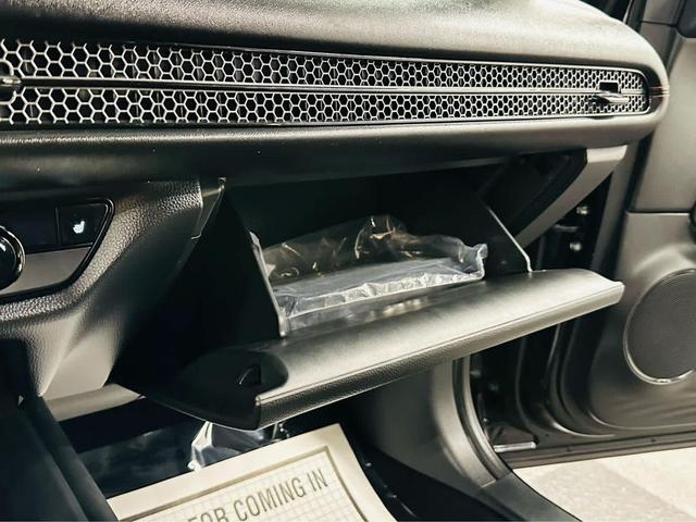 Photo of 2025 Crystal Black Pearl Honda HR-V