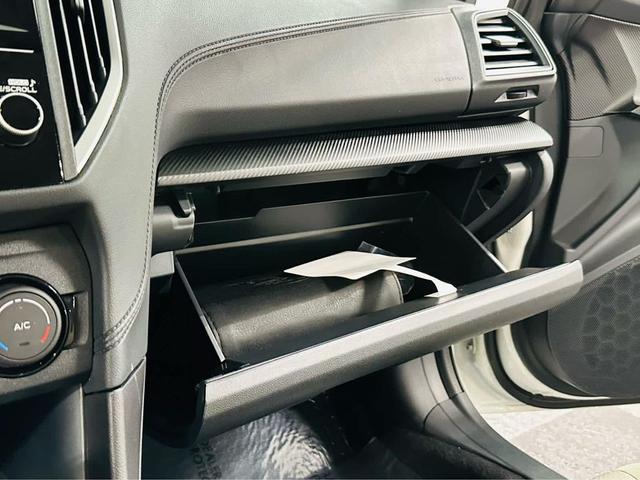 Photo of 2023 Crystal White Pearl Subaru Impreza