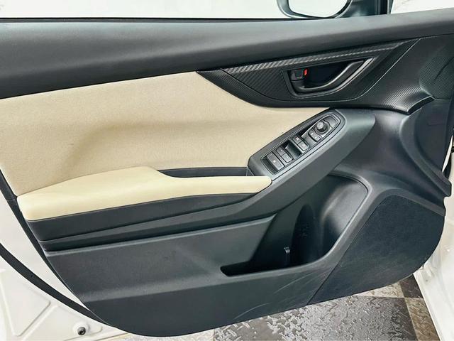 Photo of 2023 Crystal White Pearl Subaru Impreza