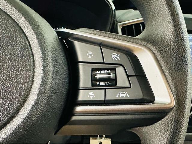 Photo of 2023 Crystal White Pearl Subaru Impreza