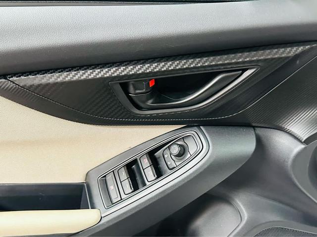 Photo of 2023 Crystal White Pearl Subaru Impreza