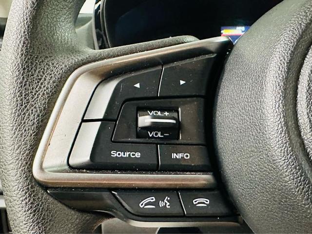 Photo of 2023 Crystal White Pearl Subaru Impreza