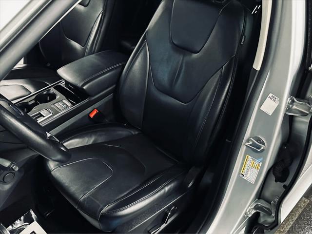 Photo of 2019 Ingot Silver Metallic Ford Edge