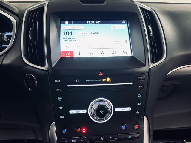 Photo of 2019 Ingot Silver Metallic Ford Edge
