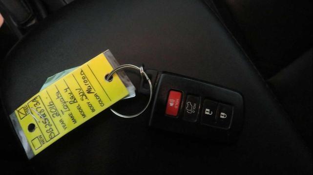 Photo of 2016 Black Currant Metallic Toyota RAV4