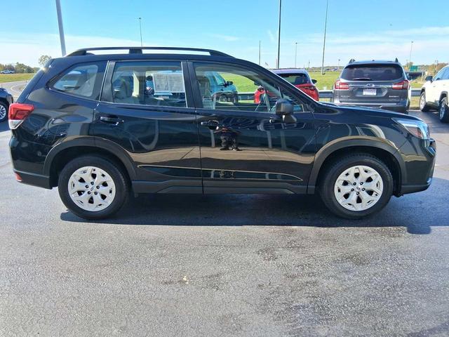 Photo of 2019 Crystal Black Silica Subaru Forester