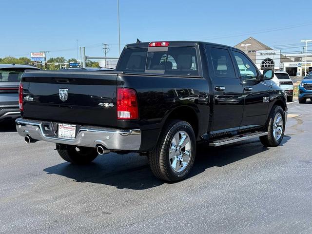 Photo of 2017 Brilliant Black Crystal Pearlcoat RAM 1500