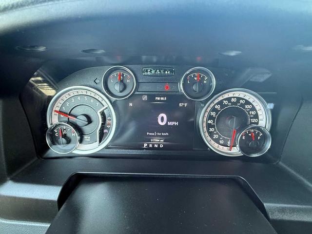 Photo of 2017 Brilliant Black Crystal Pearlcoat RAM 1500