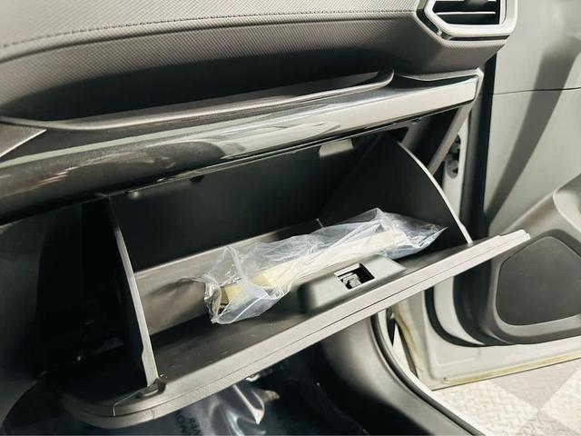 Photo of 2022 Summit White Chevrolet Trailblazer
