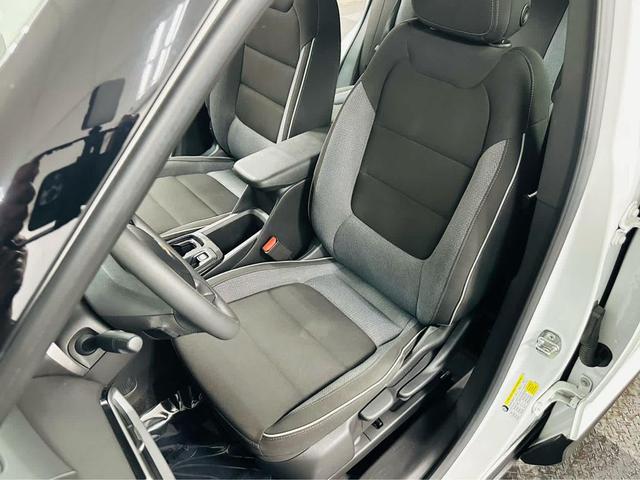 Photo of 2022 Summit White Chevrolet Trailblazer