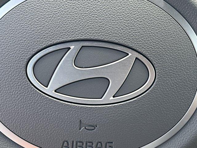 Photo of 2025 White Hyundai ELANTRA HEV