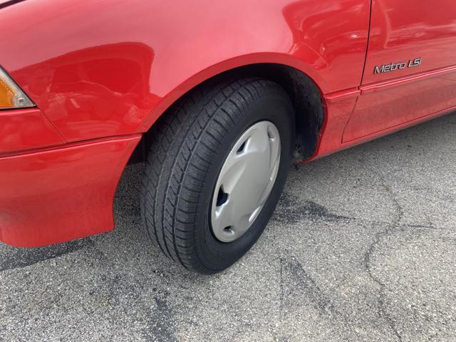 Photo of 1991 Red Geo Metro