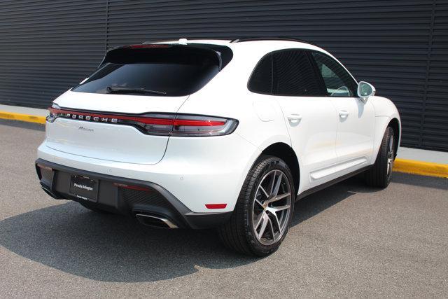 Photo of 2025 White Porsche Macan