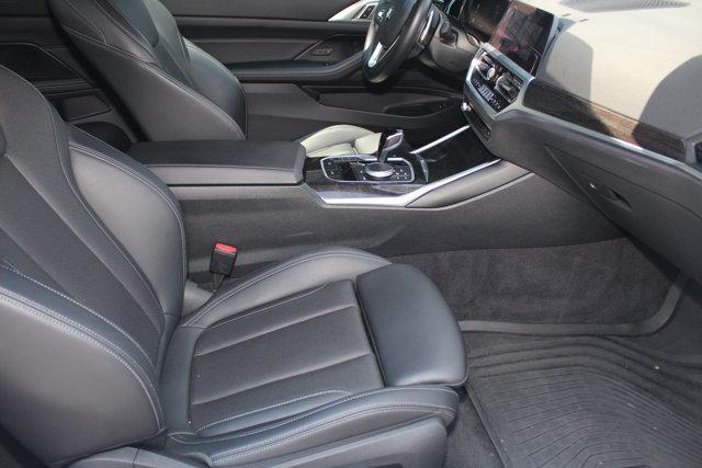 Photo of 2023 Alpine White BMW 430