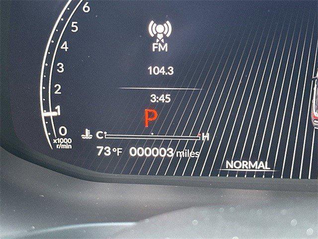 Photo of 2025 Platinum White Pearl Acura MDX