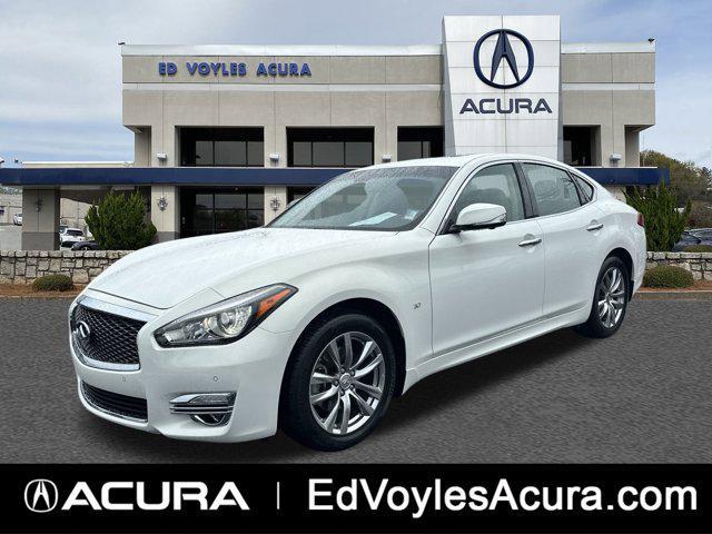 2015 Infiniti Q70