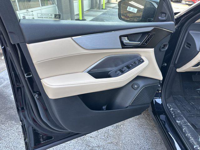 Photo of 2025 Majestic Black Pearl Acura MDX