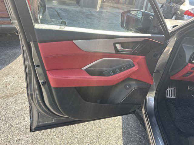 Photo of 2026 Liquid Carbon Metallic Acura MDX