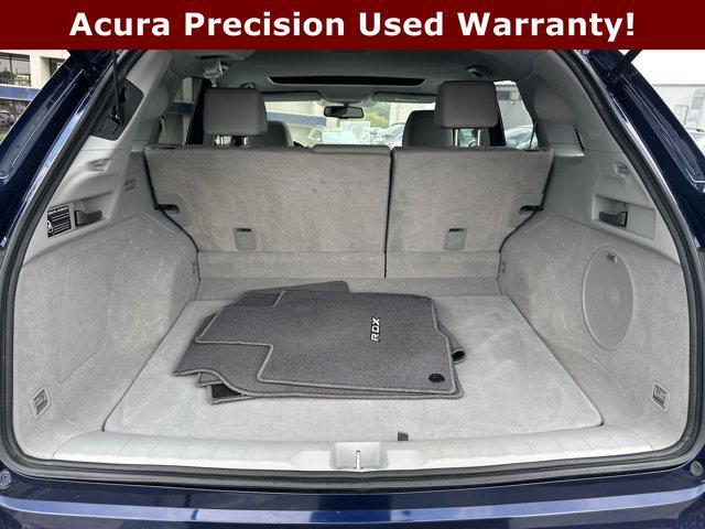 Photo of 2017 Fathom Blue Pearl Acura RDX