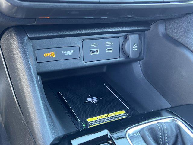 Photo of 2025 Platinum White Pearl Acura Integra