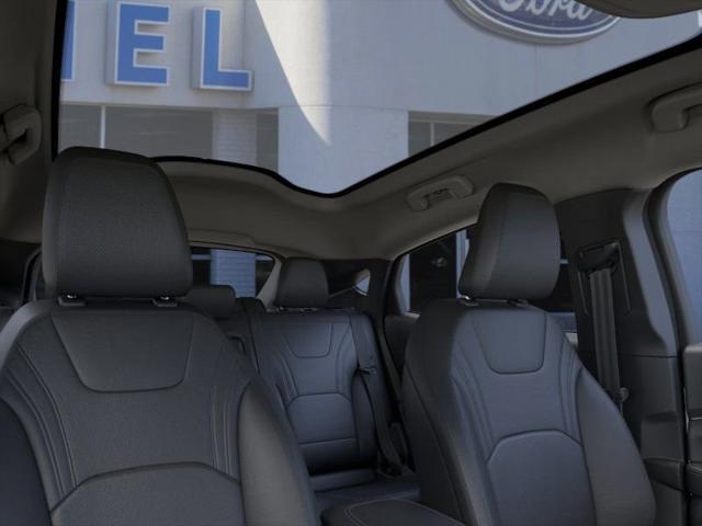 Photo of 2025 Star White Metallic Tri-Coat Ford Mustang Mach-E