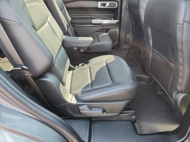 Photo of 2023 Carbonized Gray Metallic Ford Explorer