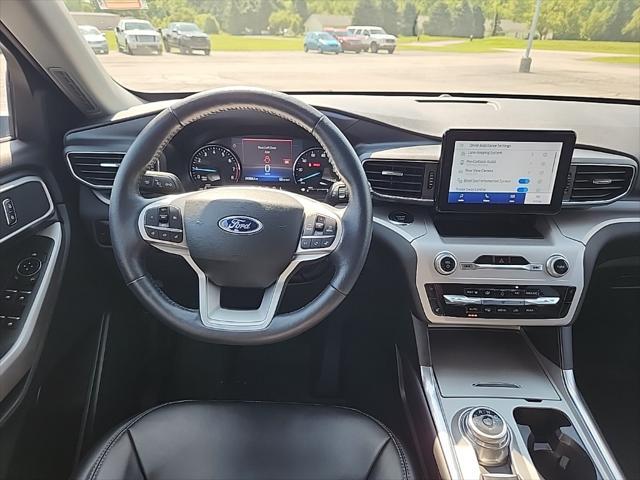 Photo of 2023 Carbonized Gray Metallic Ford Explorer