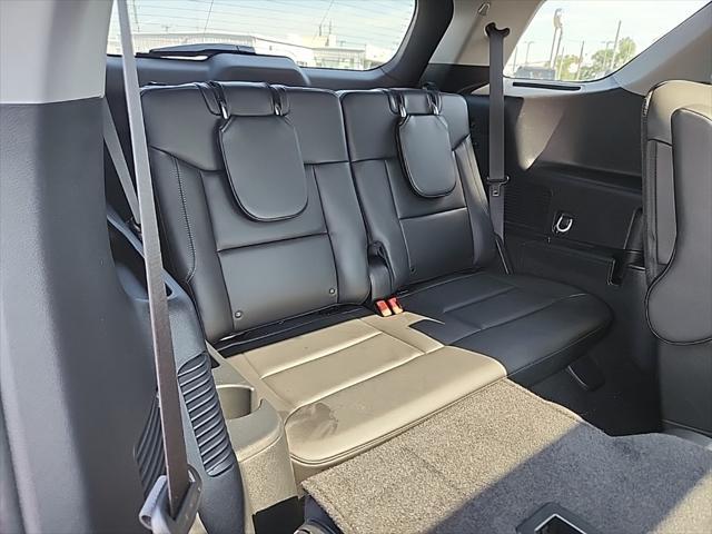 Photo of 2023 Carbonized Gray Metallic Ford Explorer