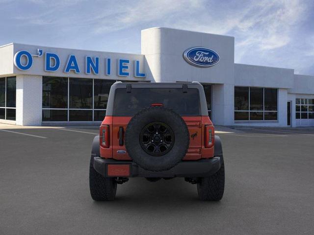 Photo of 2023 Hot Pepper Red Metallic Tinted Clearcoat Ford Bronco