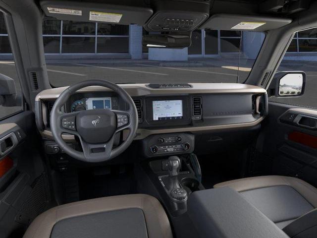Photo of 2023 Hot Pepper Red Metallic Tinted Clearcoat Ford Bronco