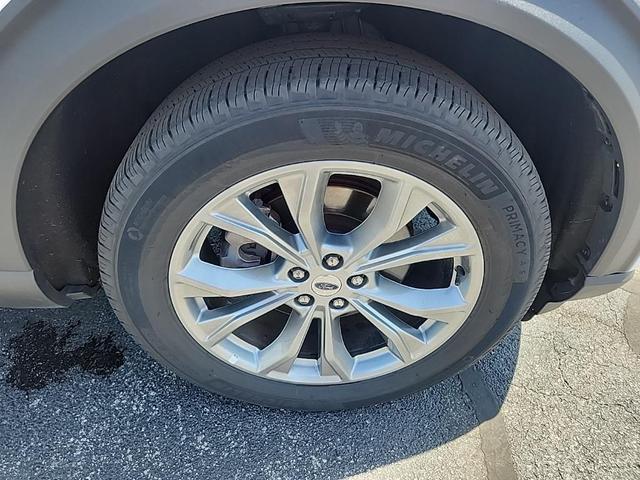 Photo of 2023 Oxford White Ford Explorer