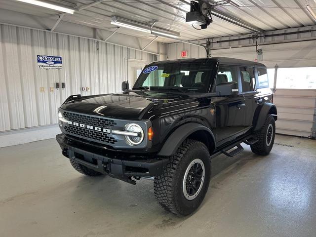 Photo of 2024 Shadow Black Ford Bronco