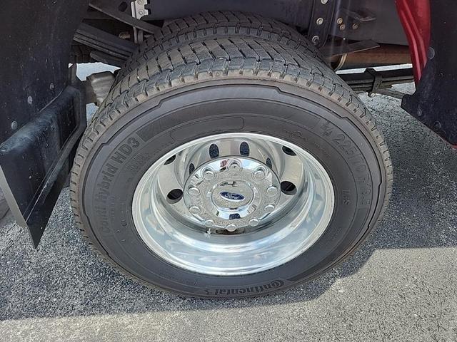 Photo of 2022 Rapid Red Metallic Tinted Clearcoat Ford F-450