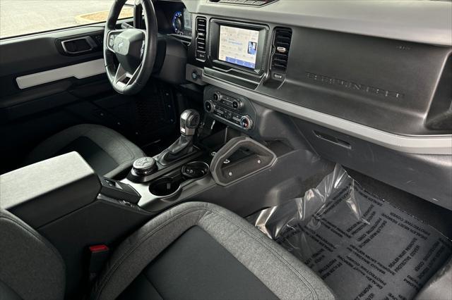 Photo of 2022 Oxford White Ford Bronco