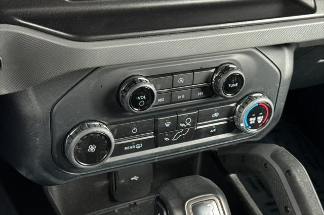 Photo of 2022 Oxford White Ford Bronco