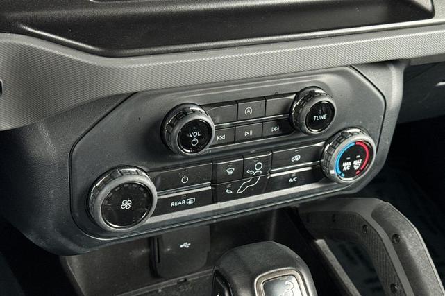 Photo of 2022 Oxford White Ford Bronco