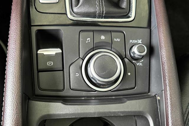 Photo of 2017 Machine Gray Metallic Mazda Mazda3