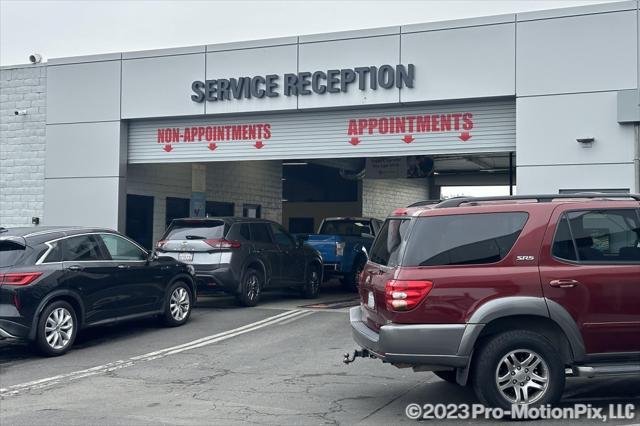 Photo of 2021 Midnight Black Metallic Toyota 4Runner