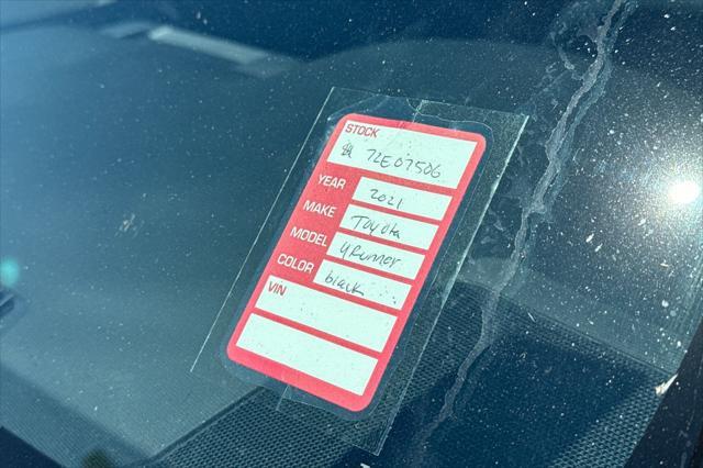 Photo of 2021 Midnight Black Metallic Toyota 4Runner