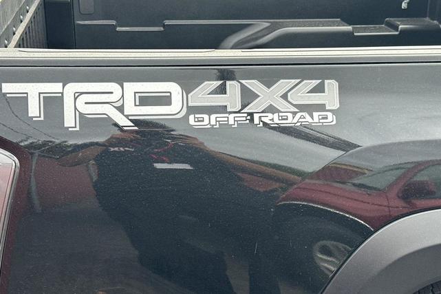 Photo of 2022 Midnight Black Metallic Toyota Tacoma