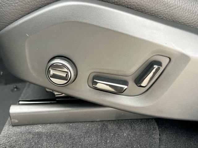 Photo of 2025 Silver Dawn Metallic Volvo XC90